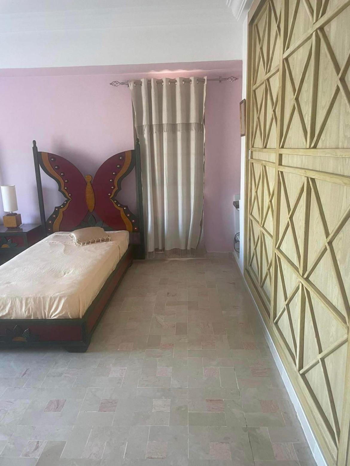 La Maison Les Pins Chambre D'Hote Chez L'Habitant La Marsa Extérieur photo