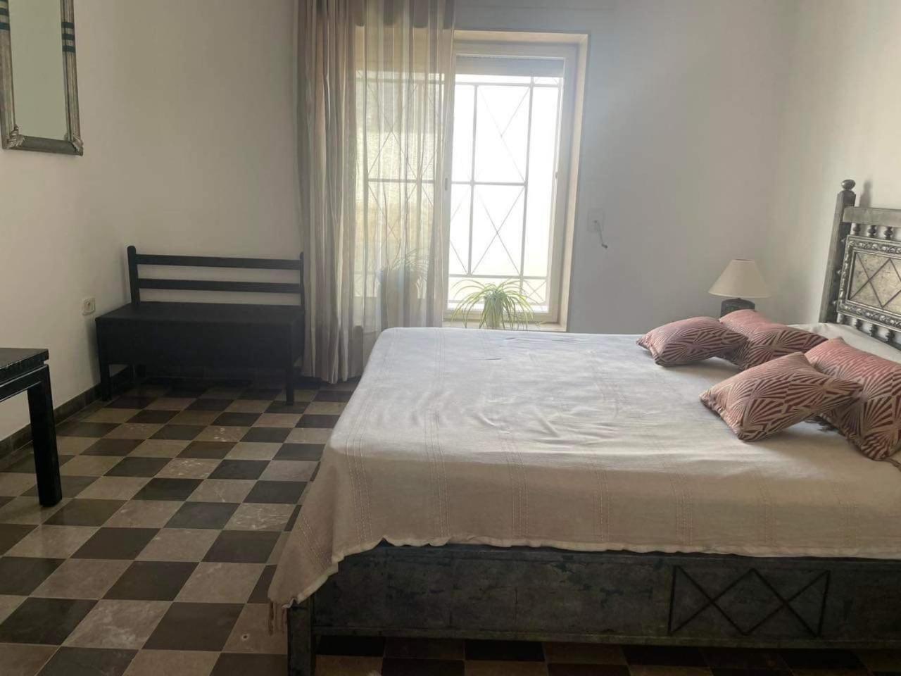 La Maison Les Pins Chambre D'Hote Chez L'Habitant La Marsa Extérieur photo