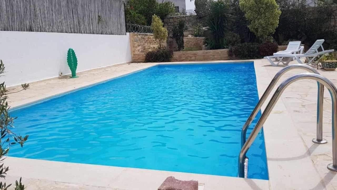La Maison Les Pins Chambre D'Hote Chez L'Habitant La Marsa Extérieur photo
